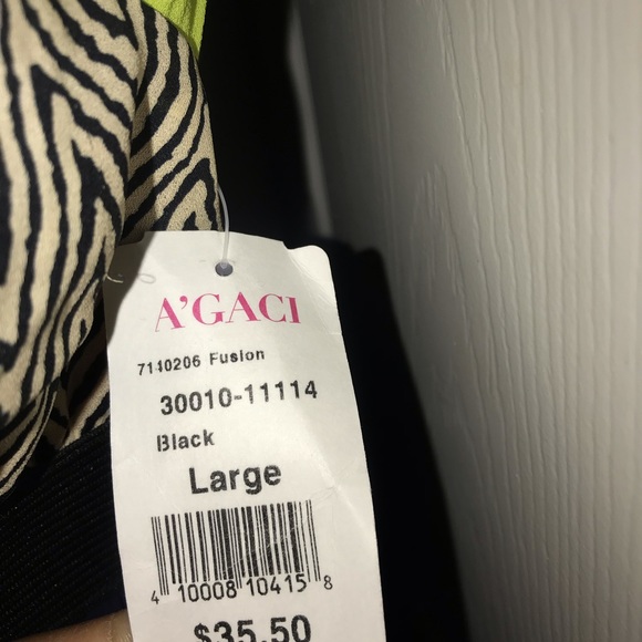 Dress - Picture 7 of 7